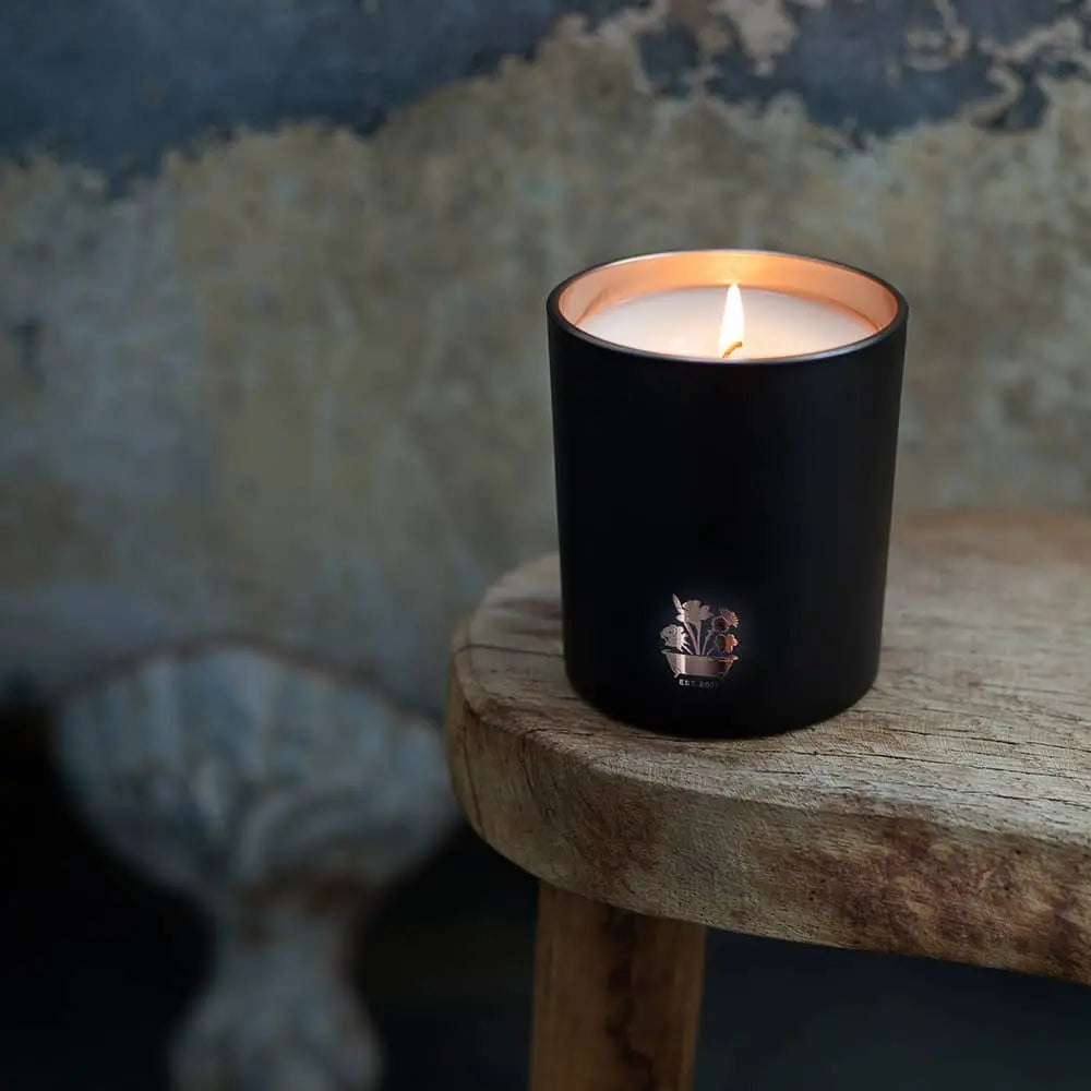 Noble Isle Lightning Oak Bathe By Candlelight Set