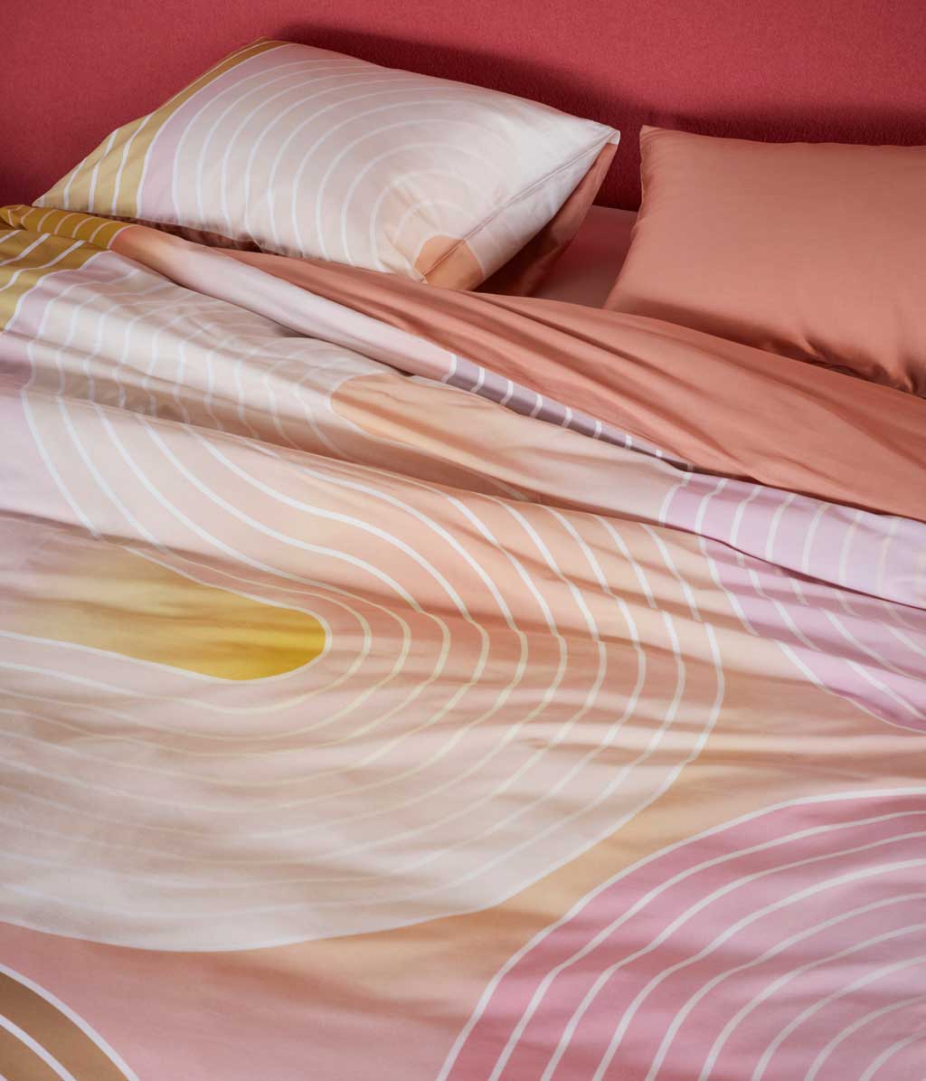 Bedding House Curves Coral Duvet Set