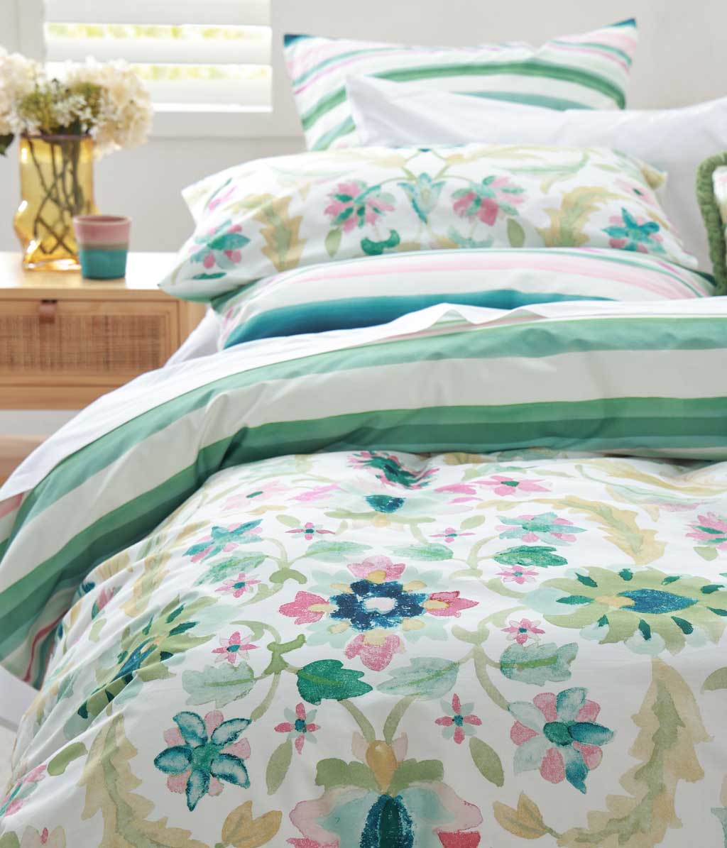Freya Reversible Duvet Set