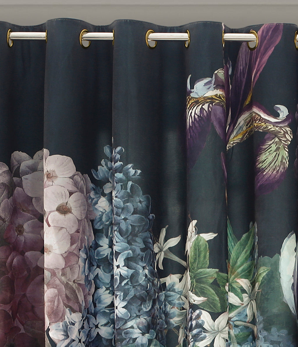 Julia Curtain