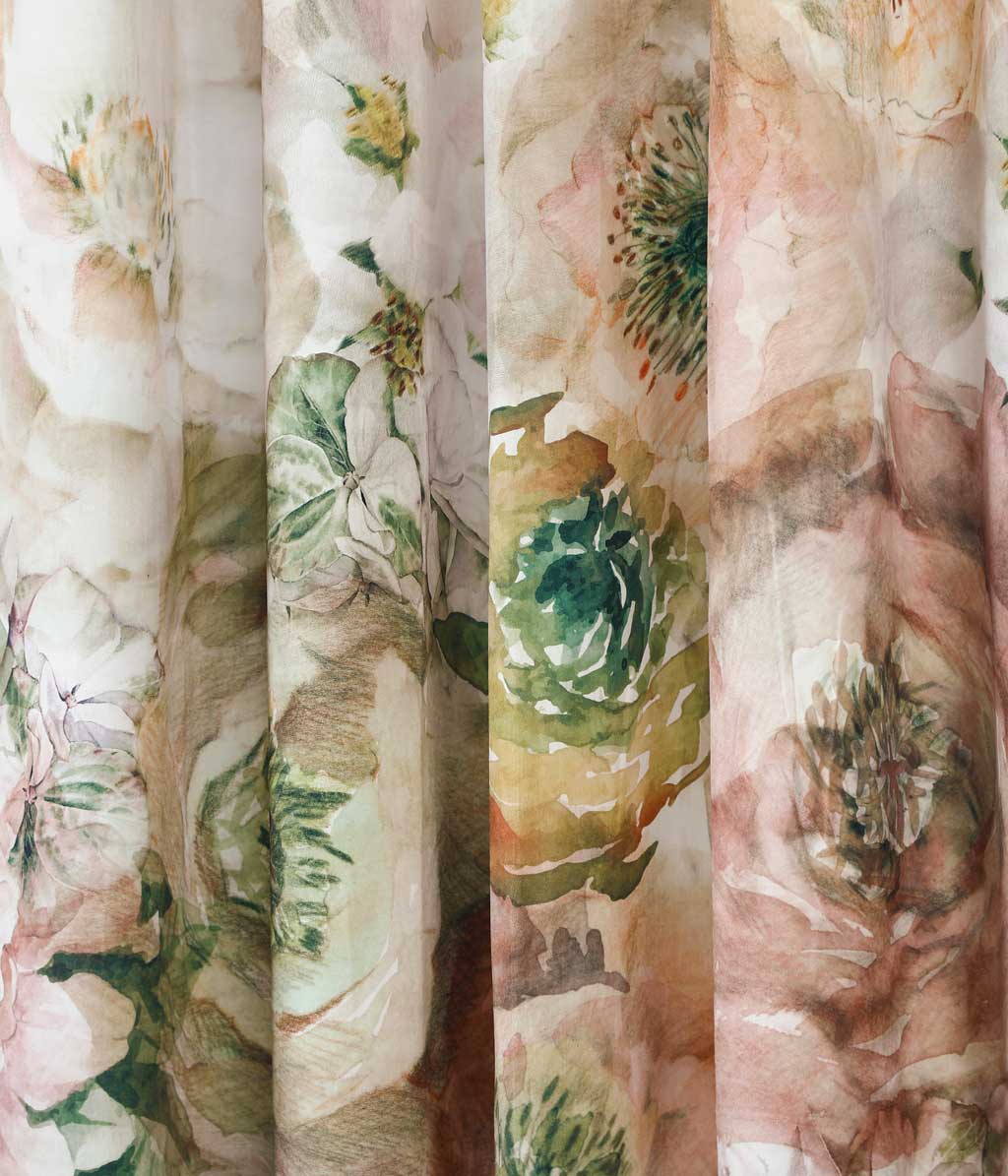 Arlette Curtain