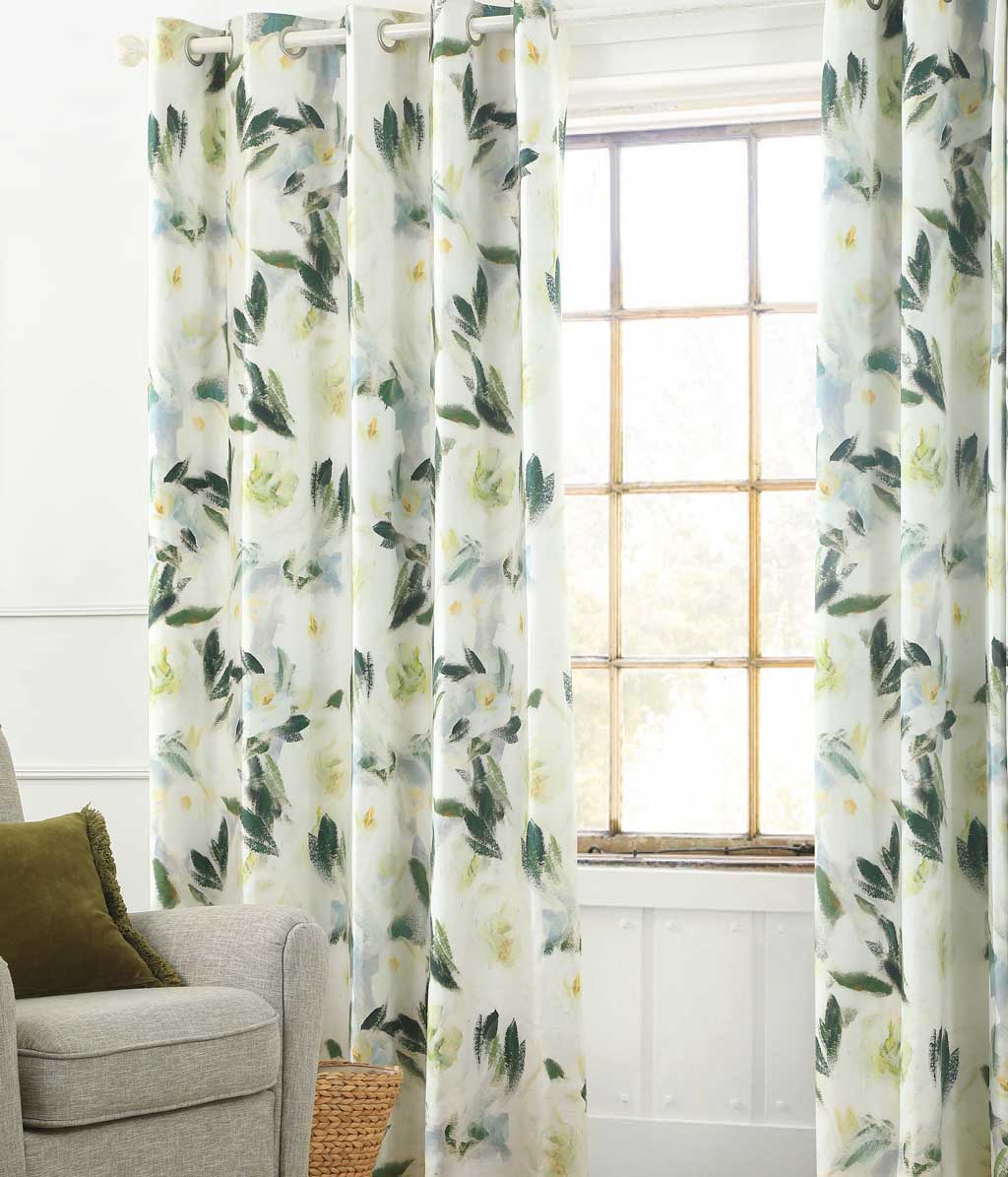 Camellia Curtain