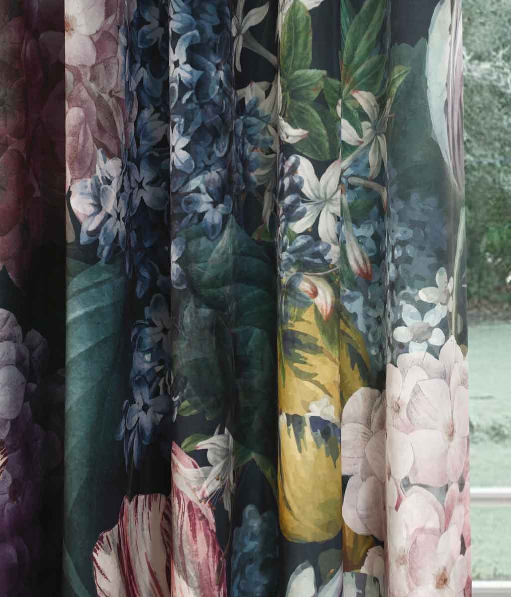 Julia Curtain