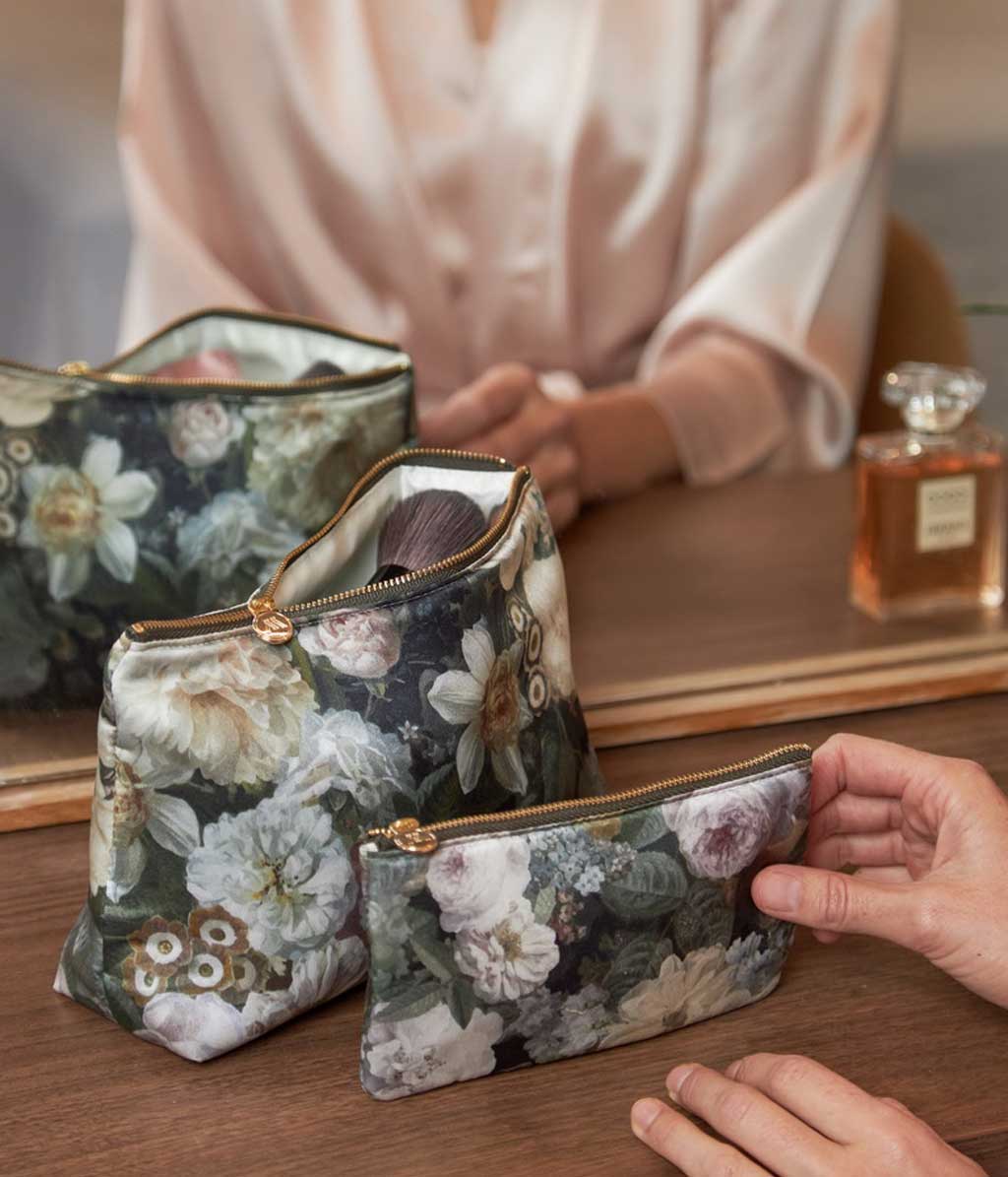 Silk Pouch Floz