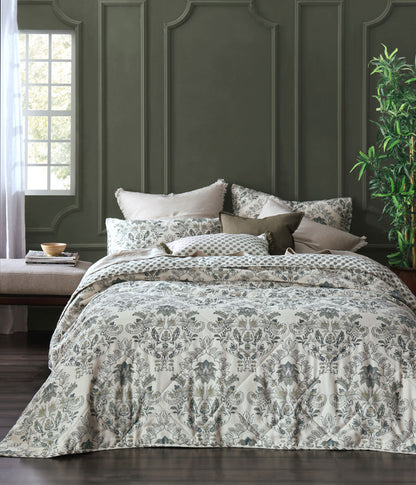 Jovany Bedspread Set
