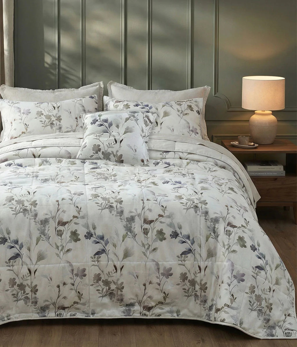 Serrata Bedspread Set