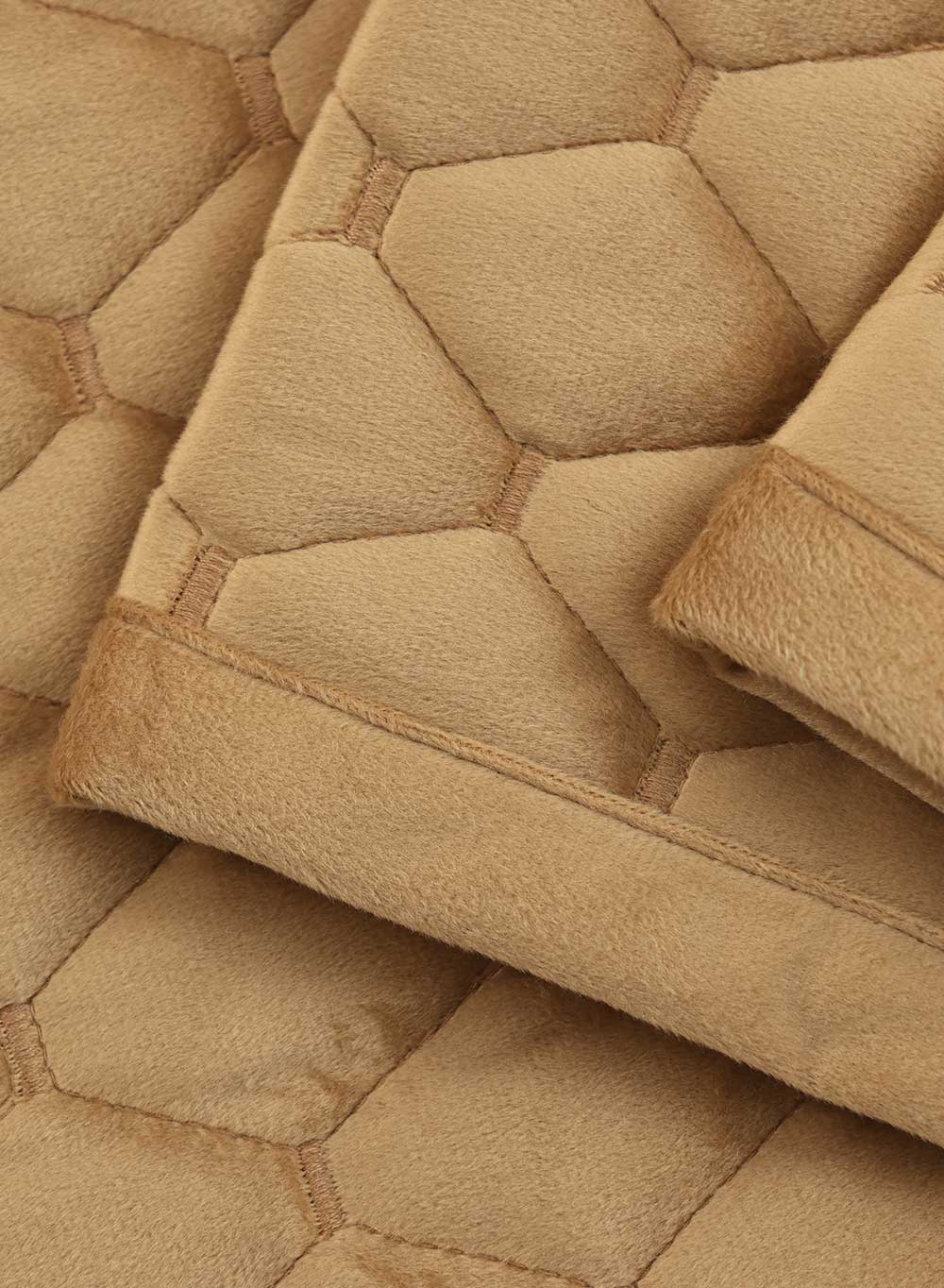 Turner Bedspread Set Gold