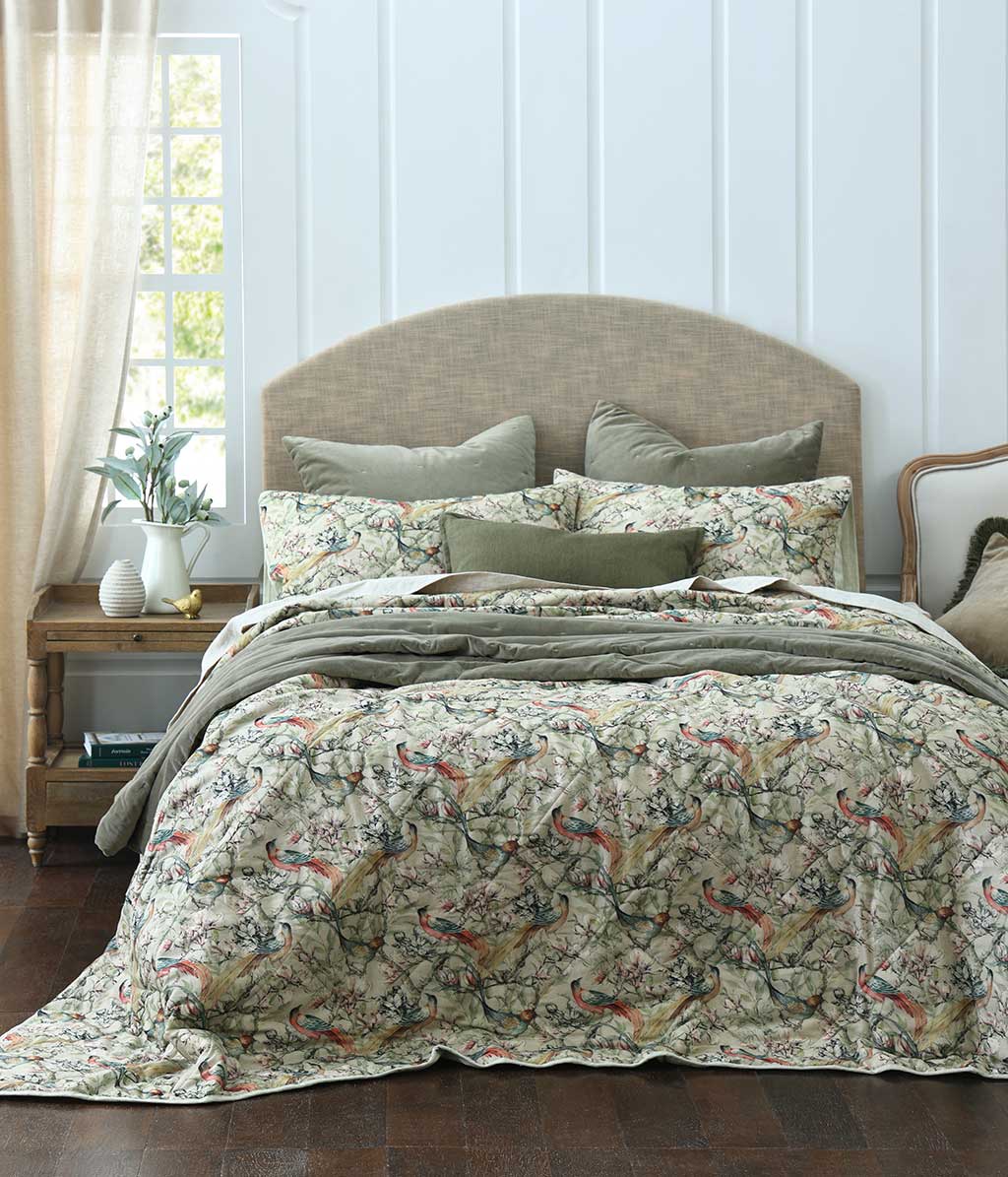 Aravelli Bedspread Set