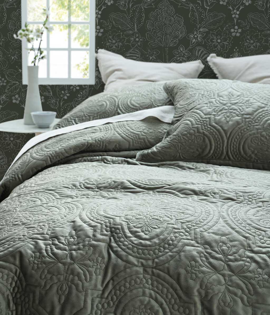 Folium Bedspread Set Thyme